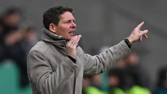 Der Cheftrainer des Fu&szlig;ball-Bundesligisten Eintracht Frankfurt: Oliver Glasner. - &copy; Arne Dedert/dpa