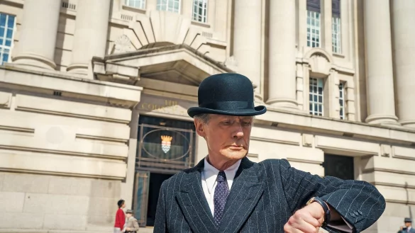 Bill Nighy als Rodney Williams in &laquo;Living - Einmal wirklich leben&raquo;. - &copy; Ross Ferguson/Sony Pictures/dpa