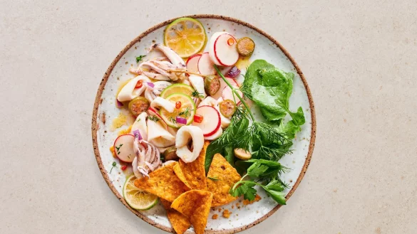 Nicht nur Fisch, sondern auch kleine Tintenfische eignen sich für Ceviche, etwa als Calamaretti-Ceviche. - © Deutsche See GmbH/dpa-tmn