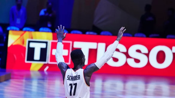 Wurde zum MVP des Turniers gew&auml;hlt: Dennis Schr&ouml;der. - &copy; Michael Conroy/AP/dpa