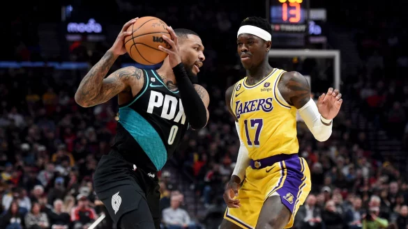 Dennis Schr&ouml;der (r) und die Los Angeles Lakers hatten gegen die Portland Trail Blazers keine Chance. - &copy; Steve Dykes/AP/dpa