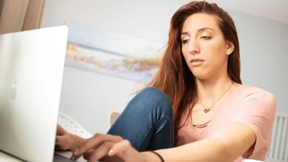 In den nächsten Wochen noch einen Studienplatz finden? Das kann über die Studienplatzbörse der HRK klappen. - © Franziska Gabbert/dpa-tmn