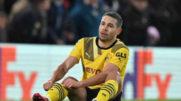 Fix: Rapha&euml;l Guerreiro wechselt zum FC Bayern. - &copy; David Inderlied/dpa