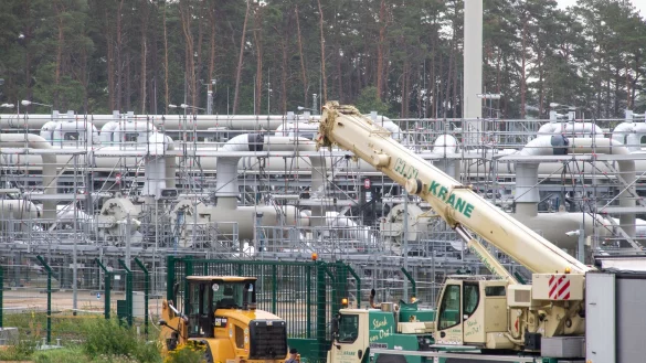 Blick auf Rohrsysteme und Absperrvorrichtungen im Gasknotenpunkt der Firma Gascade Gastransport GmbH im vorpommerschen Lubmin. - &copy; Stefan Sauer/dpa