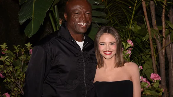 Seal und seine Adoptivtochter Leni Klum kommen zur Los-Angeles-Premiere von Prime Video's «Shotgun Wedding» im TCL Chinese Theatre. Am Sonntag wird Seal 60. - © Billy Bennight/ZUMA Press Wire/dpa