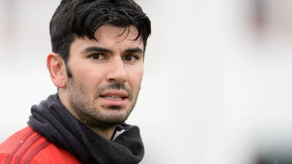 &laquo;Ich glaube, dass Bruno Labbadia die Mannschaft immer noch erreicht und f&uuml;r die restlichen Spiele gut einstellen und motivieren wird. Er ist der richtige Trainer in dieser Situation&raquo;, sagt der fr&uuml;here Fu&szlig;ball-Nationalspieler Serdar Tasci zur VfB-Krise. - &copy; Andreas Gebert/dpa