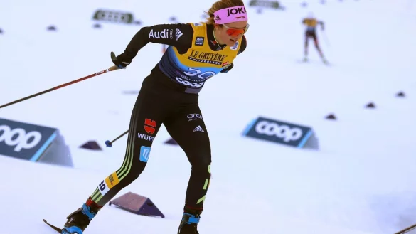 Lief im Teamsprint auf das Podium: Laura Gimmler. - &copy; Karl-Josef Hildenbrand/dpa