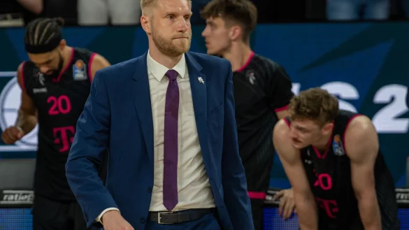 Trainer Tuomas Iisalo verl&auml;sst die Telekom Baskets Bonn. - &copy; Stefan Puchner/dpa