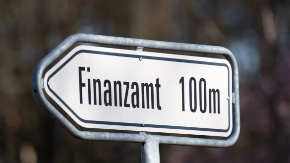 F&uuml;r Deutschland rechnet das Finanzministerium mit Steuermehreinnahmen im dreistelligen Millionenbereich - erst ab dem zweiten Jahr nach Einf&uuml;hrung der Mindeststeuer. - &copy; Soeren Stache/dpa