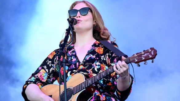 Freya Ridings f&uuml;hlt sich nicht wohl und muss deshalb ihren Auftritt beim Kr&ouml;nungskonzert absagen. - &copy; Britta Pedersen/dpa