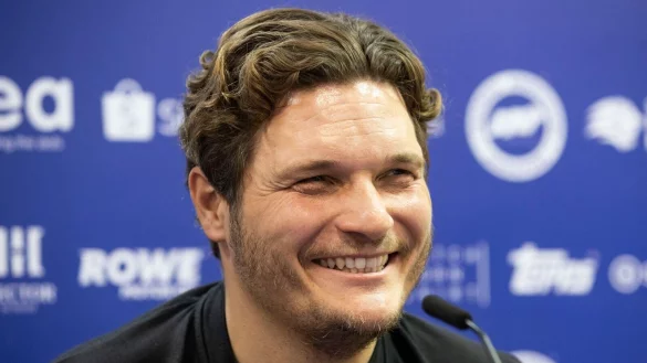 BVB-Trainer Edin Terzic ist in Dortmund auf gutem Weg, aus dem langen Schatten von J&uuml;rgen Klopp zu treten. - &copy; Marco Steinbrenner/dpa