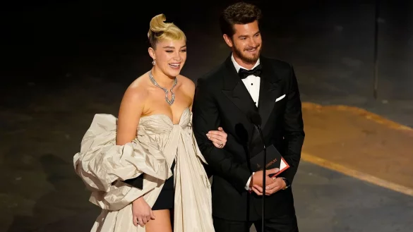 K&ouml;nnten bald als Liebespaar vor der Kamera stehen: Florence Pugh und Andrew Garfield. - &copy; Chris Pizzello/Invision/AP