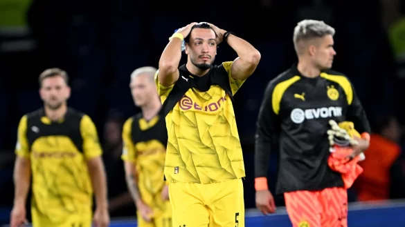 Die Dortmunder Spieler haben den Champions-League-Start in Paris verpatzt. - &copy; Federico Gambarini/dpa