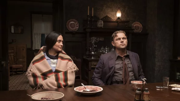 Lily Gladstone als Mollie Burkhart und Leonardo DiCaprio als Ernest Burkhart in einer Szene des Films &laquo;Killers of the Flower Moon&raquo;. - &copy; Erich Braunsperger/dpa