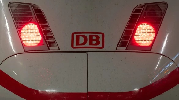 Die Monopolkommission ber&auml;t die Bundesregierung in Wettbewerbsfragen. Nun hat sie vorgeschlagen die Deutsche Bahn aufzuspalten. - &copy; Peter Kneffel/dpa