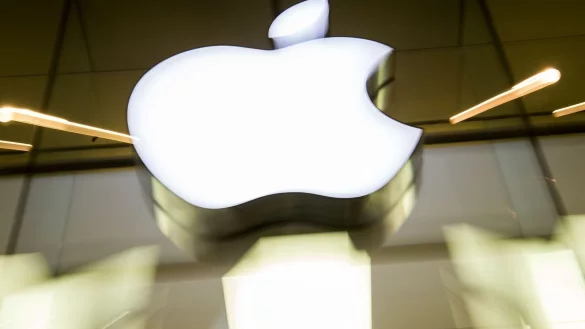 Dem Finanzdienst Bloomberg zufolge erw&auml;gt Apple, seine Mac-Computer mit Touchscreens auszustatten. - &copy; Peter Kneffel/dpa