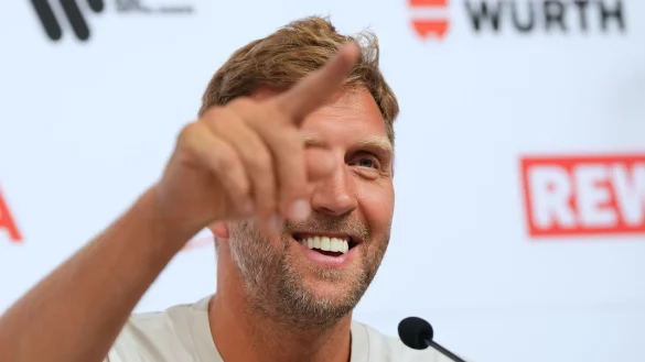 Zum ersten Mal offiziell ein Unterst&uuml;tzer der Special Olympics: Dirk Nowitzki. - &copy; Soeren Stache/dpa