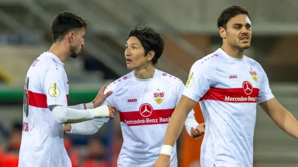 Beim VfB Stuttgart steht Genki Haraguchi (M) vor seinem Debüt in der Startelf. - © David Inderlied/dpa