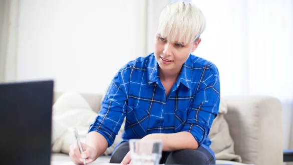 Findet man in Jobb&ouml;rsen keine geeigneten Stellen, liegt es vielleicht an den Suchbegriffen - oder der gew&auml;hlten Plattform. - &copy; Christin Klose/dpa-tmn