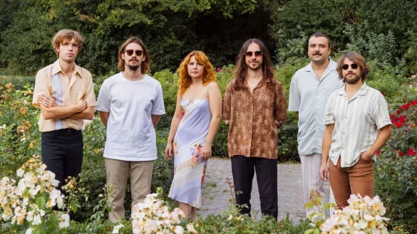 Altin G&uuml;n haben die neuen Songs fast live eingespielt. - &copy; Catharina Gerritsen/LASOUNDCHECK PROMO /dpa