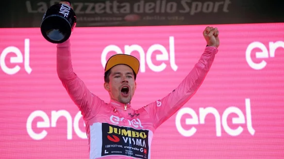 Der Slowene Primoz Roglic &uuml;bernahm beim Giro das Rosa Trikot. - &copy; Fabio Ferrari/LaPresse/AP/dpa