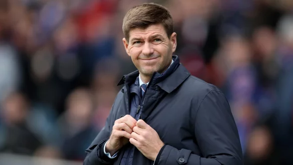 Steven Gerrard, Ex-Kapitän des FC Liverpool, lobt Dortmunds Jude Bellingham. - © Jane Barlow/PA Wire/dpa/Archivbild