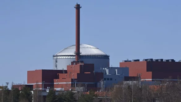 Der dritte Reaktor im Atomkraftwerk Olkiluoto an der finnischen Westk&uuml;ste wurde von dem deutsch-franz&ouml;sischen Konsortium Areva-Siemens errichtet und h&auml;tte urspr&uuml;nglich bereits 2009 ans Netz gehen sollen. - &copy; Jussi Nukari/Lehtikuva/dpa