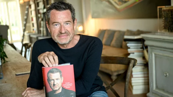 Kai Diekmann, ehemaliger Chefredakteur der «Bild»-Zeitung, präsentiert sein neues Buch. - © Britta Pedersen/dpa