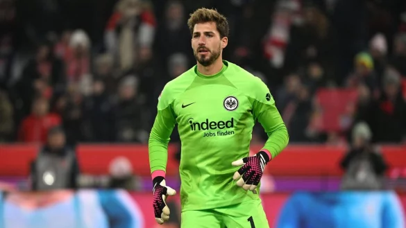 Kevin Trapp hat seinen Vertrag bei den Hessen um mindestens zwei weitere Jahre verl&auml;ngert. - &copy; Sven Hoppe/dpa/Archivbild