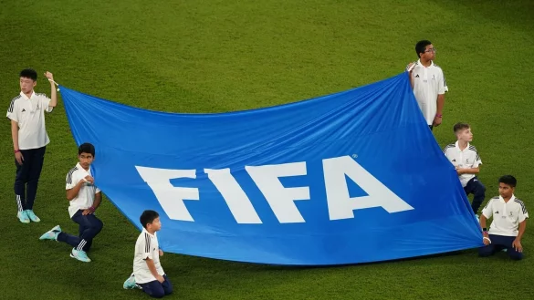 Beim FIFA-Kongress in Kigali sollen auch schwierige Menschenrechtsfragen diskutiert werden. - © Mike Egerton/PA Wire/dpa