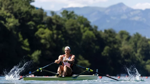 Oliver Zeidler ist bei der Ruder-WM souver&auml;n ins Halbfinale eingezogen. - &copy; Philipp Schmidli/KEYSTONE/dpa