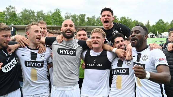 Die SV Elversberg steht kurz vor dem Aufstieg in die 2. Liga. - &copy; Harald Tittel/dpa