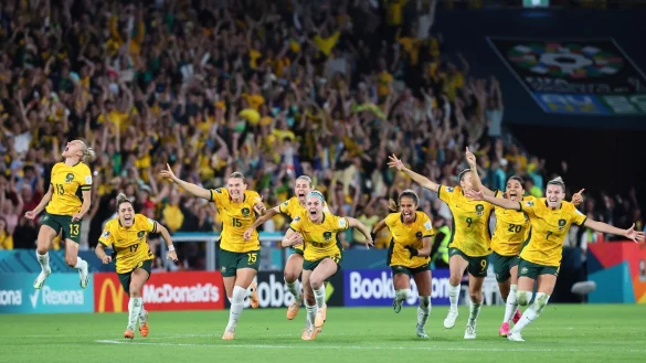 Noch einen Sieg benötigen Australiens Fußballerinnen zum Finaleinzug. - © Tertius Pickard/AP/dpa