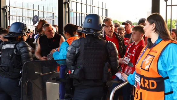 Viele Liverpool-Fans kamen beim Champions-League-Finale trotz g&uuml;ltiger Tickets nicht in die Arena in Paris. - &copy; David Klein/CSM via ZUMA Press Wire/dpa