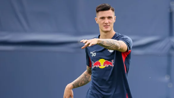 Leipzigs Benjamin Sesko erzielte im Test gegen St. Truiden einen Doppelpack. - &copy; Jan Woitas/dpa