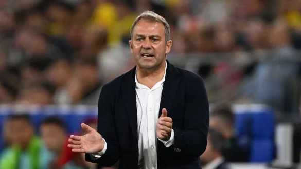 Bundestrainer Hansi Flick steht im Mittelpunkt der Kritik. - &copy; Federico Gambarini/dpa