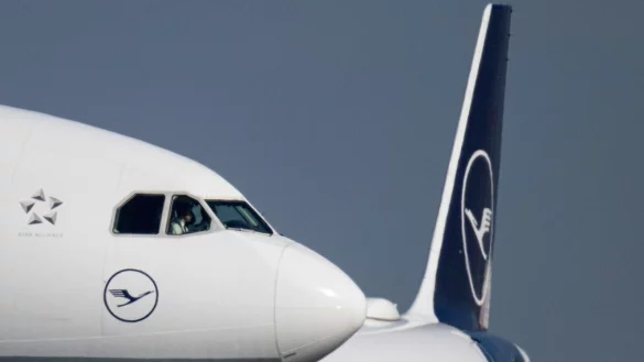 Die Gewerkschaft Cockpit verhandelt noch &uuml;ber ein Angebot mit der Lufthansa. - &copy; Boris Roessler/dpa