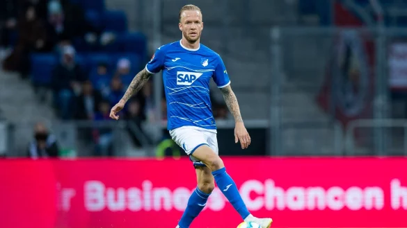 Innenverteidiger Kevin Vogt verwandelte im Test gegen Luzern einen Strafsto&szlig;. - &copy; Tom Weller/dpa