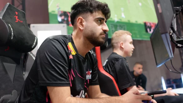 Umut steckte in den Playoffs der FIFA 23 VBL CLub Championship seine erste Einzelniederlage ein. - © Henning Kaiser/dpa