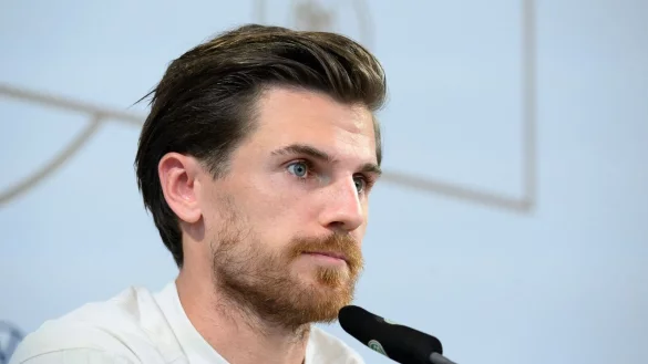 Jonas Hofmann dr&uuml;ckt den deutschen Basketballern bei der WM die Daumen. - &copy; Julian Stratenschulte/dpa