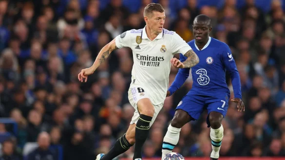 Real Madrids Toni Kroos (l) zeigte gegen den FC Chelsea eine starke Leistung. - &copy; Shaun Brooks/Action Plus Sports via ZUMA Wire/dpa