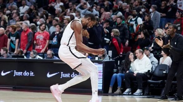 Basketball-Star Kevin Durant wechselt zu den Phoenix Suns. - © Craig Mitchelldyer/AP/dpa