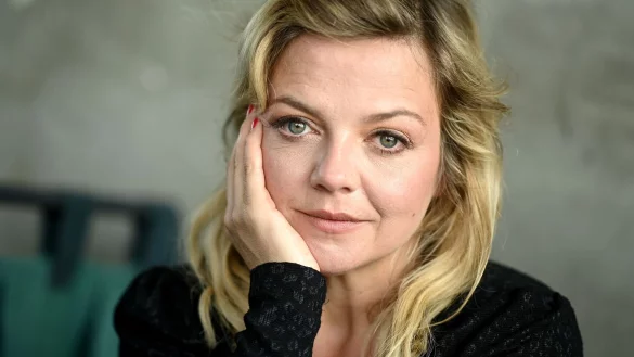 Die Chanson- und Pops&auml;ngerin Annett Louisan. Bald erscheint ihr neues Album "Babyblue". - &copy; Britta Pedersen/dpa-Zentralbild/dpa