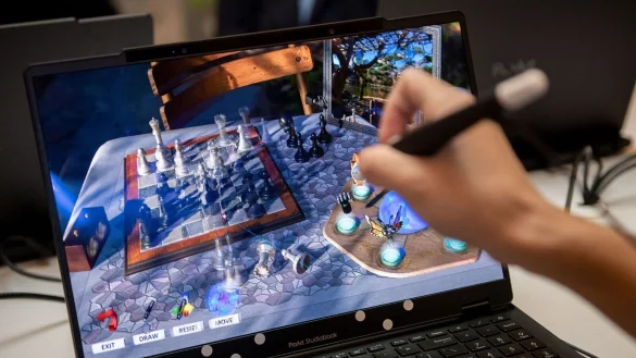 Sieht f&uuml;r den Menschen vor dem Computer noch viel dreidimensionaler aus. Der Spatial Vision genannte 3D-Modus des ProArt Studiobook 16 3D OLED von Asus. - &copy; Zacharie Scheurer/dpa-tmn