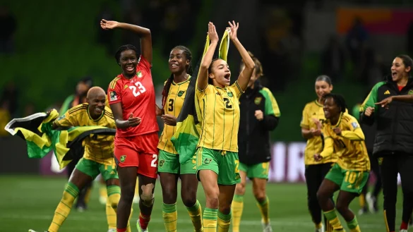 Das Team aus Jamaika feiert nach dem 0:0 gegen Brasilien den Einzug ins Achtelfinale. - &copy; Joel Carrett/AAP/dpa