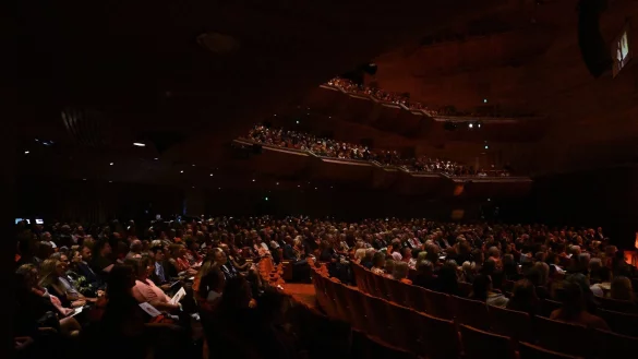 Vor &uuml;ber 40 Jahren machte Olivia Newton-John mit ihrem kessen Auftritt in dem Hit-Filmmusical &laquo;Grease&raquo; Furore. Im August 2022 starb sie mit 73 Jahren, nach einem jahrzehntelangen Kampf gegen Krebs. - &copy; James Ross/AAP/dpa