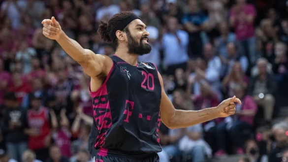 Bonns Jeremy Morgan in Aktion. - &copy; Bernd Thissen/dpa