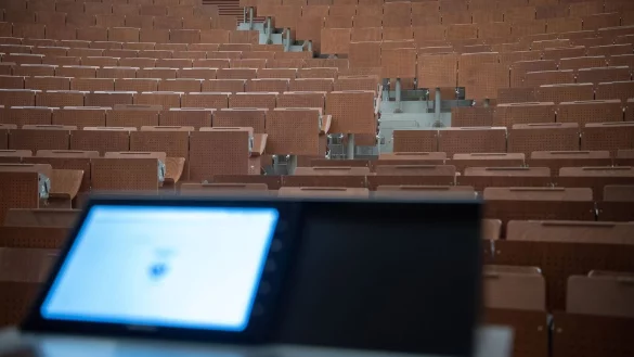 Ein Reformvorschlag des Bildungsministeriums sieht vor, Wissenschaftler in der Postdoc-Phase nur noch f&uuml;r drei Jahre befristet zu besch&auml;ftigen. - &copy; Sebastian Gollnow/dpa
