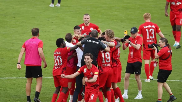 RB Salzburg sicherte sich den zehnten Meistertitel in Serie. - &copy; Krugfoto/APA/dpa