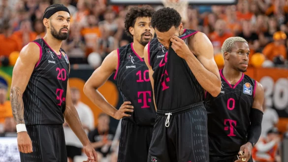 Die Bonner Basketballer bekommen wieder mehr Geld vom Hauptsponsor. - &copy; Stefan Puchner/dpa